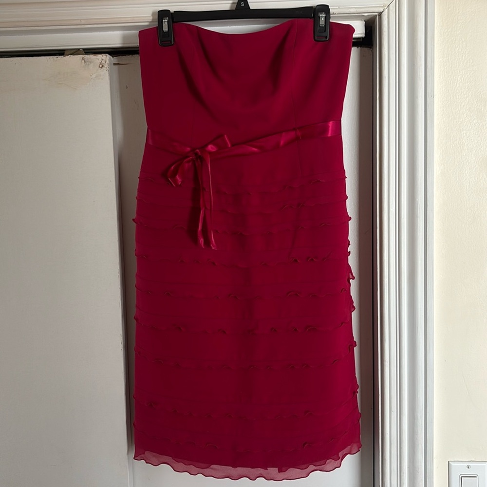 Red cocktail knee-length dress